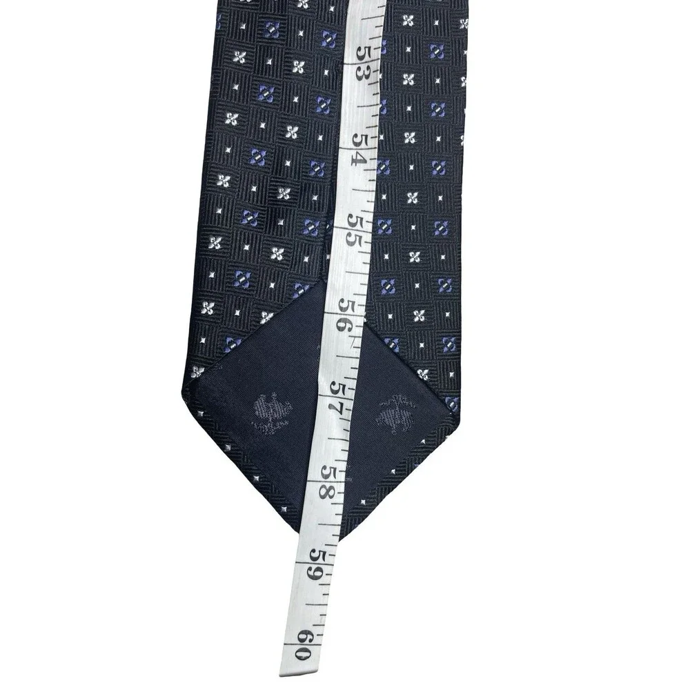 Brooks Brothers made in the USA Navy Blue 100% Silk Tie Blue and white Classic